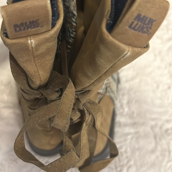 Size 8 boots - Picture 8 of 12